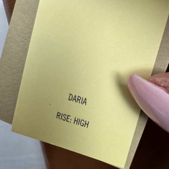 Aritzia Wilfred Free Daria Pants Cognac - Picture 6 of 9